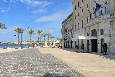Brindisi w jeden dzień – gotowy plan zwiedzania krok po kroku