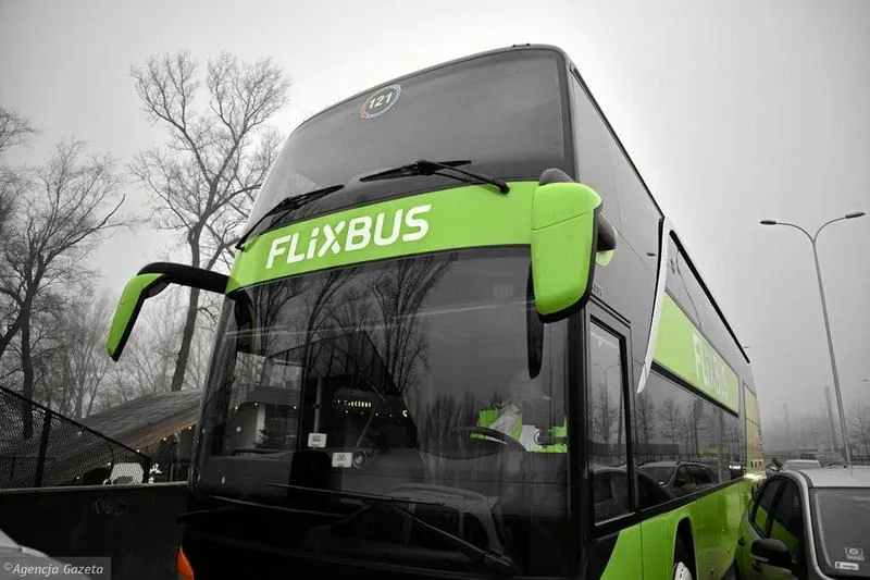Flixbus Poznań – adres przystanku i numery peronów