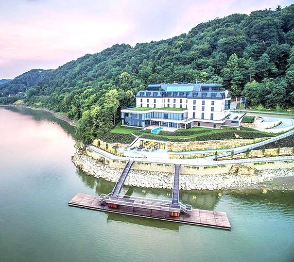 Spa nad jeziorem